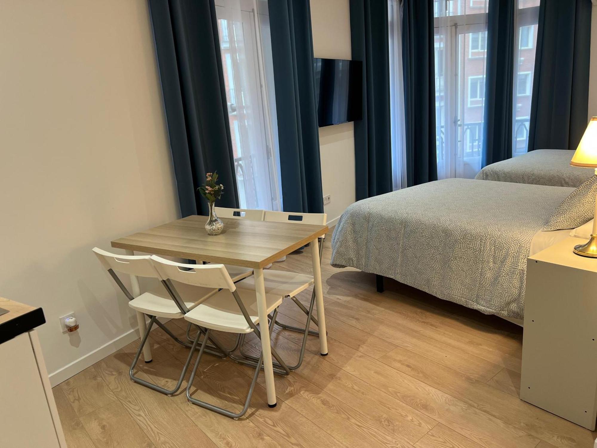 Room Plaza Espana Madrid Eksteriør billede